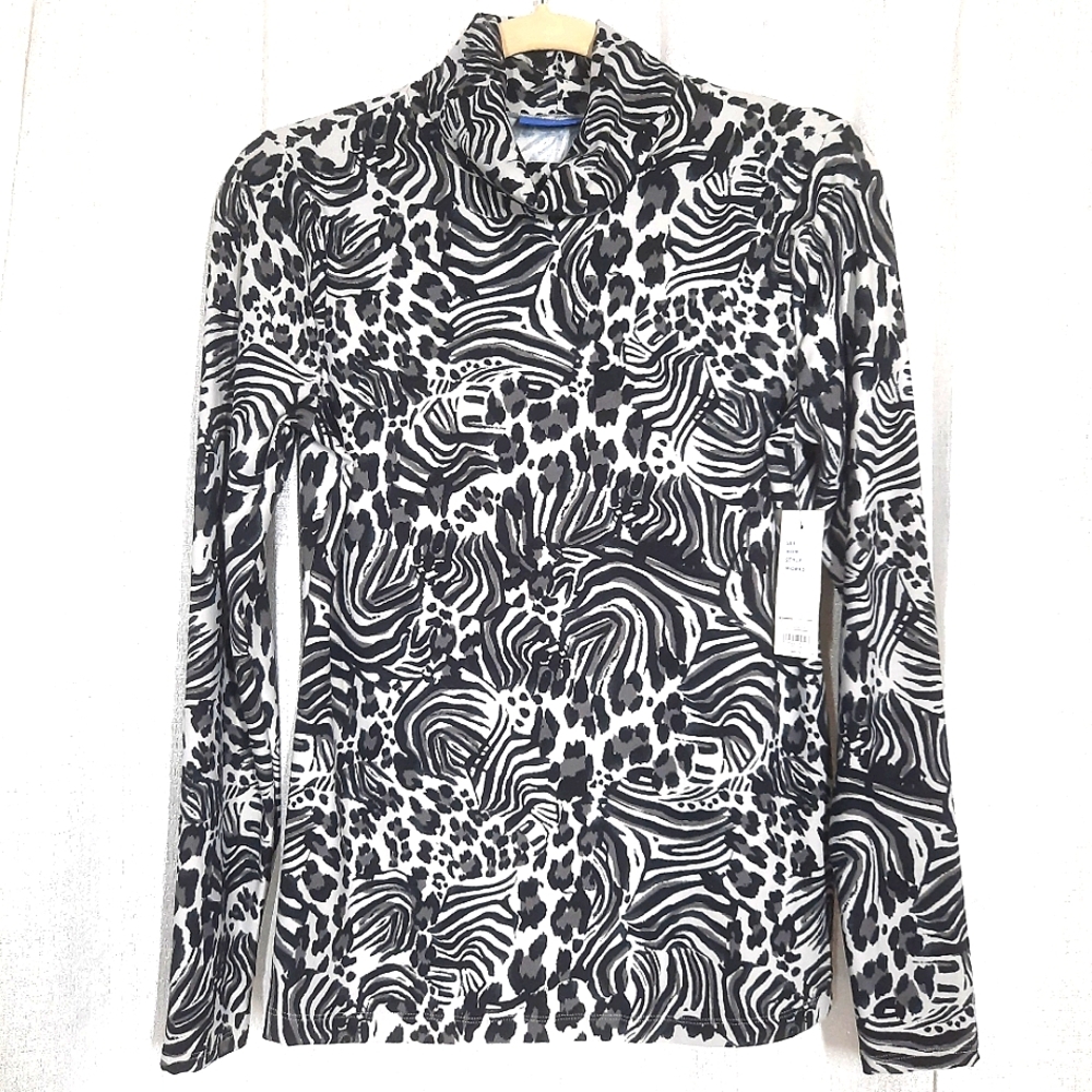 APT 9 ANIMAL PRINT TURTLENECK LONG SLEEVES SIZE XSMALL